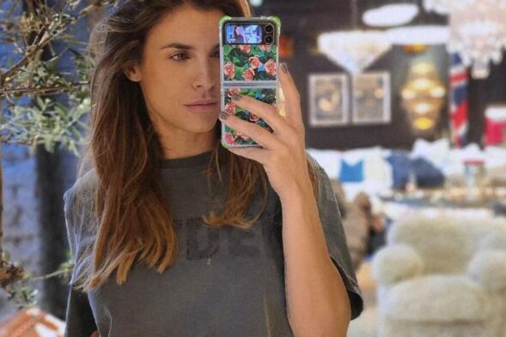 OČARALA JAVNOST! Poznata posle veze sa Džordžom Klunijem, a sada "PUCA" kako izgleda u 45. godini (VIDEO/FOTO)