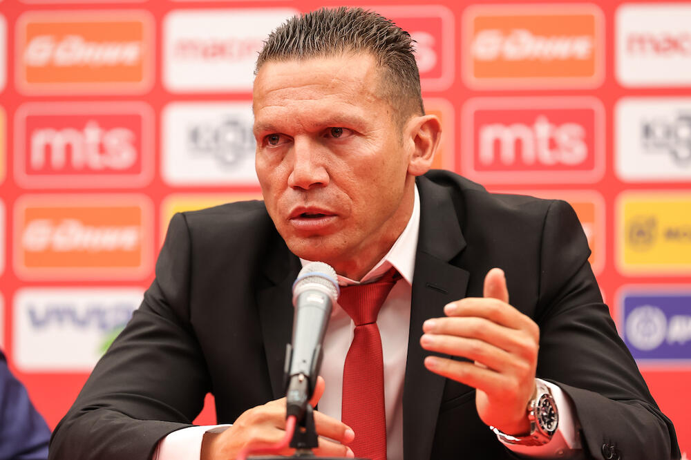 SLIKA IZ TERETANE POTVRĐUJE POVRATAK NA MARAKANU? Ljubimac Delija uskoro ponovo u Zvezdi? (FOTO)