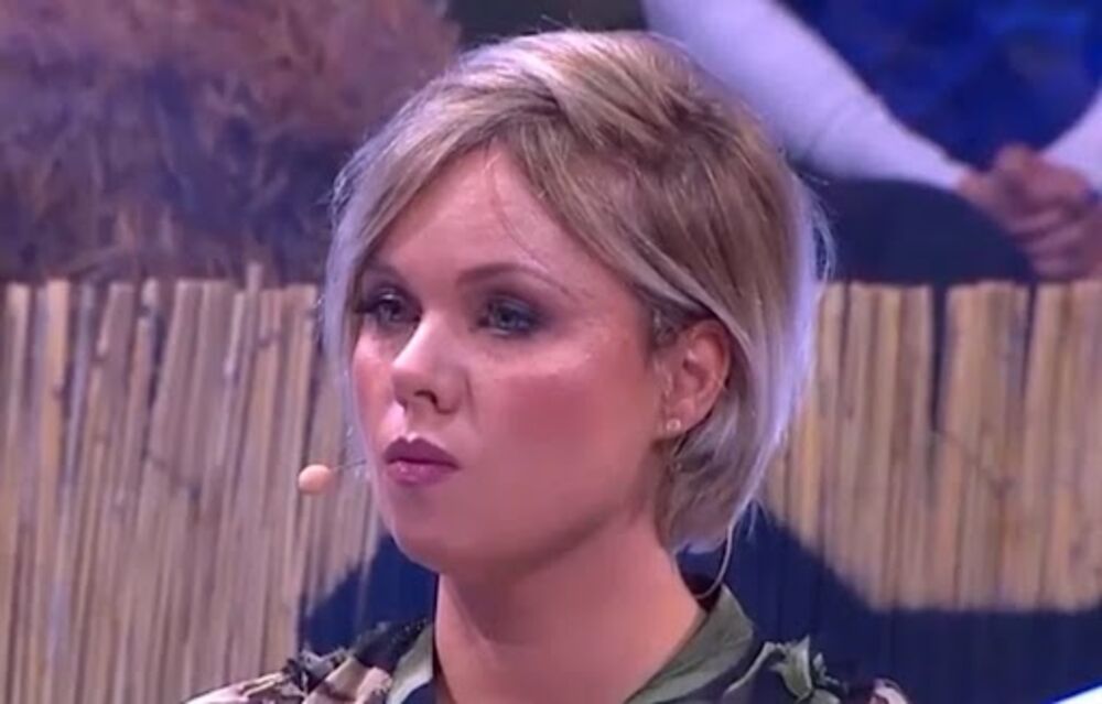 Ona se nakon toga potpuno povukla sa javne scene