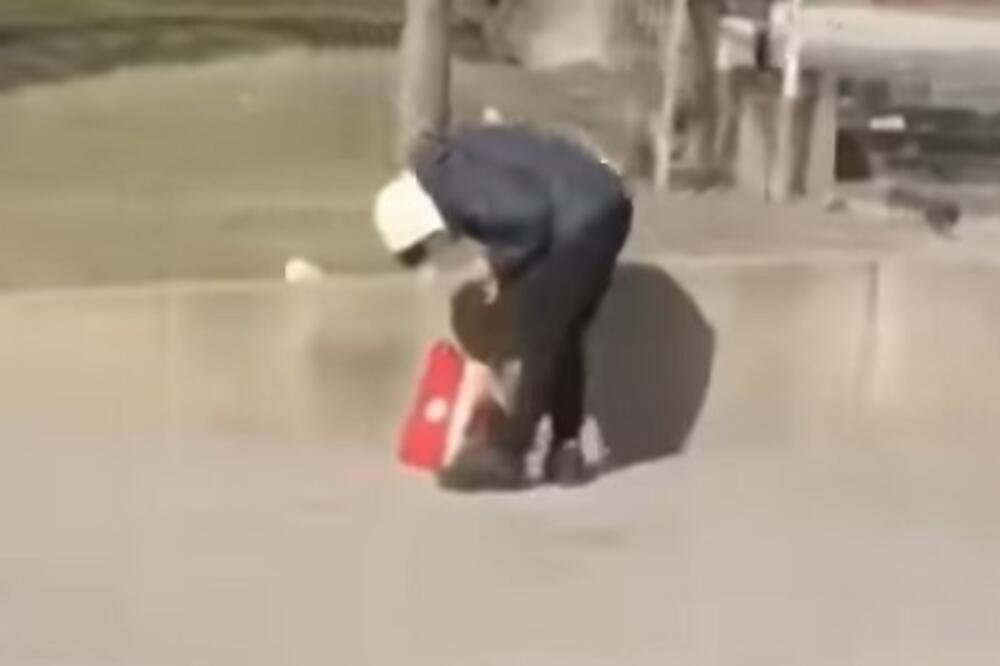 ULICAMA HODAJU KAO ZOMBIJI: Zbog ove DROGE ljudi SEKU telo, isplivale uznemirujuće scene, GLEDAJTE OVO (VIDEO)