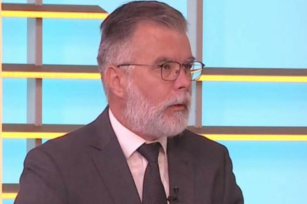 VIŠE OD 80 ODSTO DECE SPREMNO DA SE VRATI U "RIBNIKAR": Istoričar Ristić je otac jednog od njih, evo šta kaže!