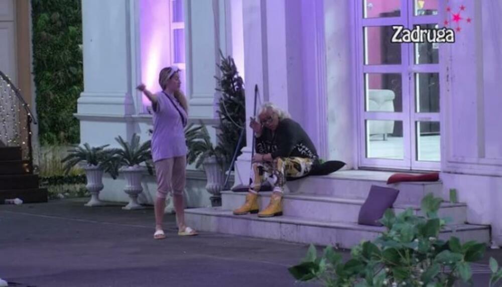 Nakon toga, Zorica Marković došla je do Ane Ćurčić