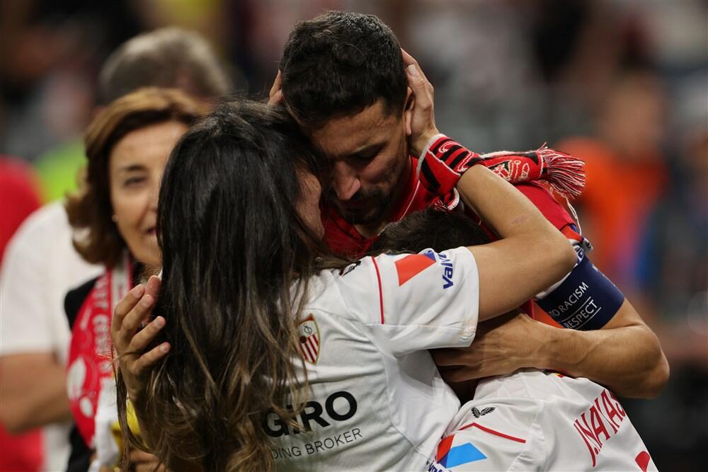 Hesus Navas slavi sa porodicom posle pobede nad Romom