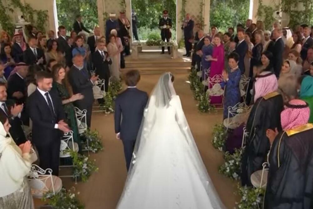 OVAKO IZGLEDA KADA JEDAN OD NAJBOGATIJIH LJUDI NA SVETU ŽENI SINA: Sve PUCA od LUKSUZA, a o 1 detalju SVI PRIČAJU!