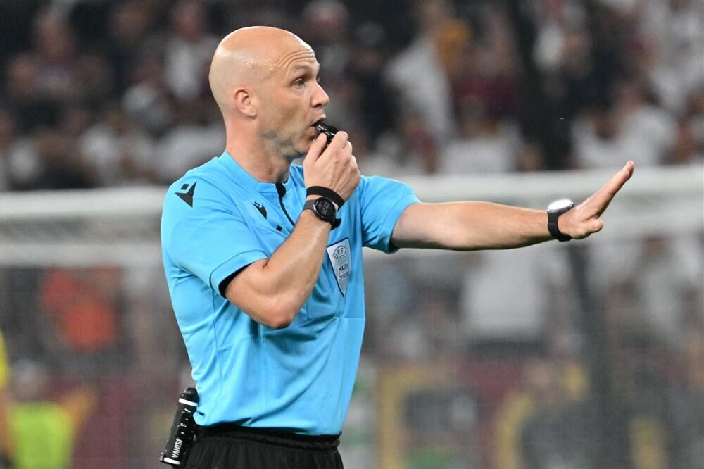 JEDVA JE IZVUKAO ŽIVU GLAVU: Navijači Rome NAPALI sudiju Tejlora, ćerka mu završila u suzama! (VIDEO)