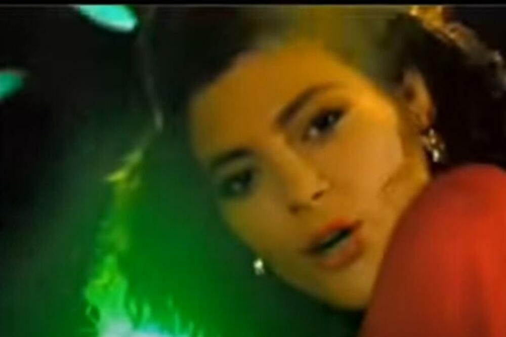 Njenu lepotu svi su videli, a evo šta joj je život priredio: Ostala bez roditelja sa 16, a onda je ovo usledilo