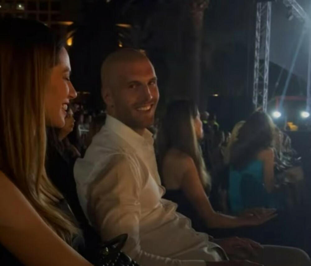 Od nedavno uživa u novoj ljubavi