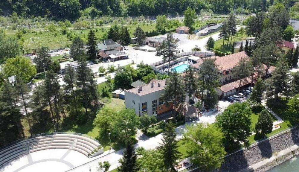 Ova banja u Srbiji je jesenji raj za penzionere: Pravi odmor za oči i za dušu
