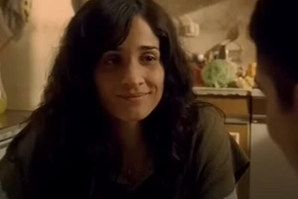 ZBOG NJE JE TADA PLAKALA CELA NACIJA, SVOJIM ŠARMOM OSVOJILA JE SVE: Ovako LEPA glumica izgleda posle TOLIKO GODINA