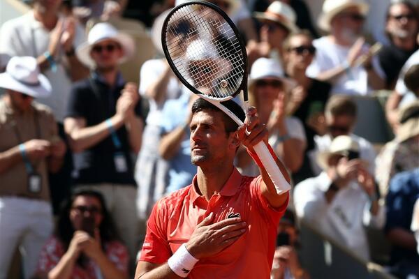 VELIKA RAZLIKA U KLASI: Đoković RAZBIO Variljasa, još tri koraka do teniske istorije!