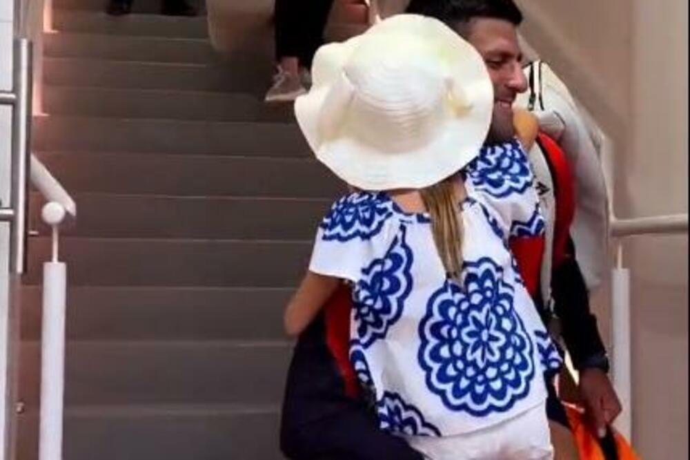 SLIKA KOJA JE OBIŠLA SVET: Tara čekala tatu u tunelu, emocije koje se pamte zauvek! (VIDEO)