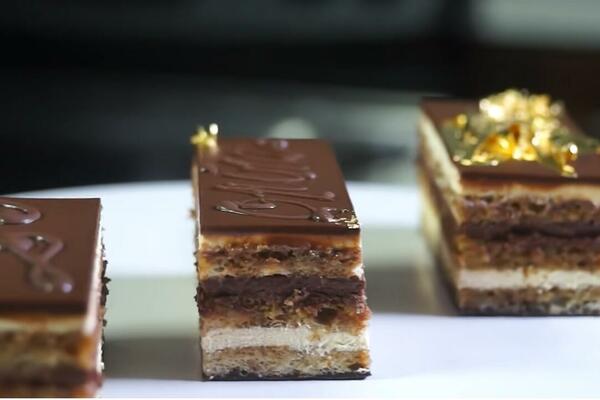 OVA SIROVA TORTA ĆE VAS BACITI NA KOLENA: Tvrde da UTIČE NA ZDRAVLJE, veruje se da je mnogi BOLESNICI trebaju jesti