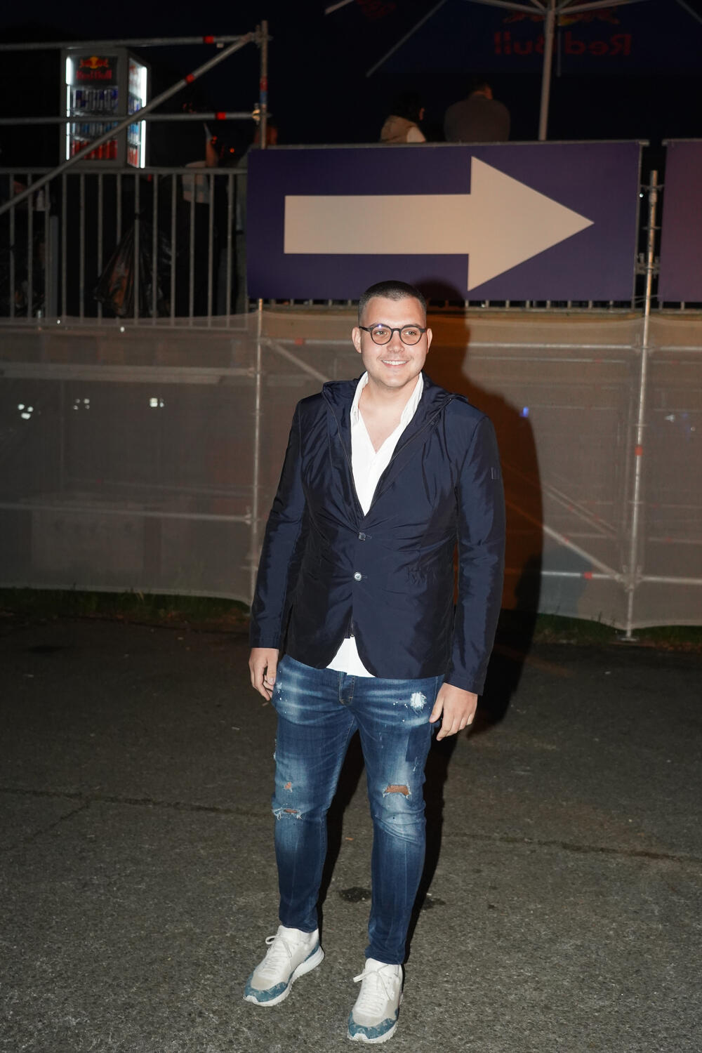 Bogati naslednik je sigurno odlična prilika za mlade dame!