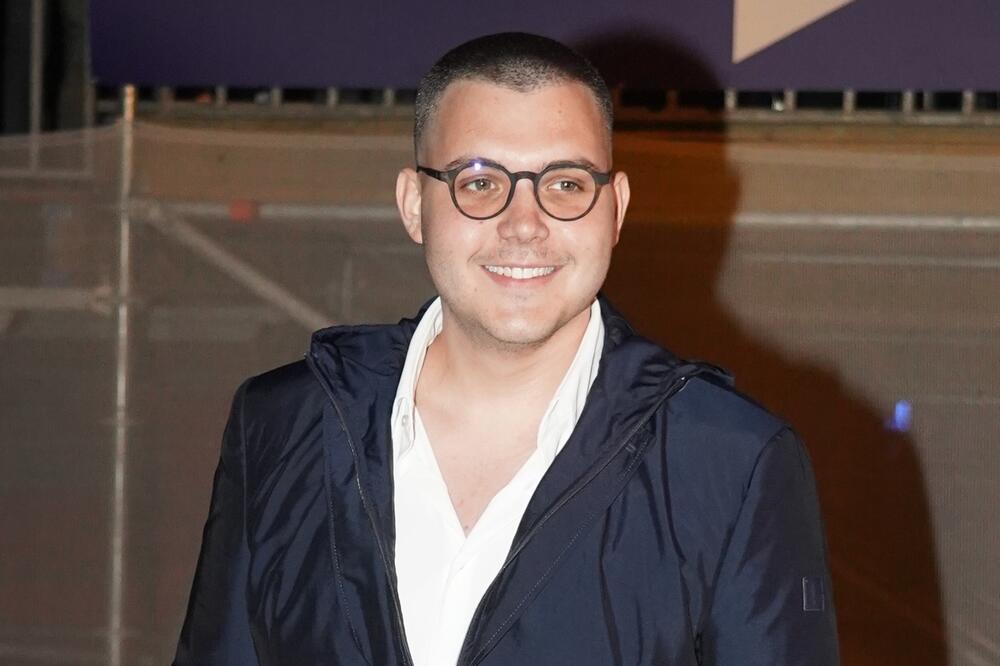 BRENIN SIN POSTAJE PREDUZETNIK! Viktor uplovio u ozbiljne poslovne vode, evo šta sve ima najmlađi Živojinović