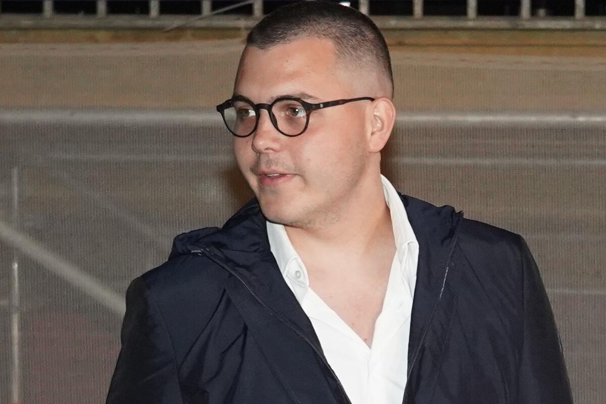 Izgled Viktora Živojinovića