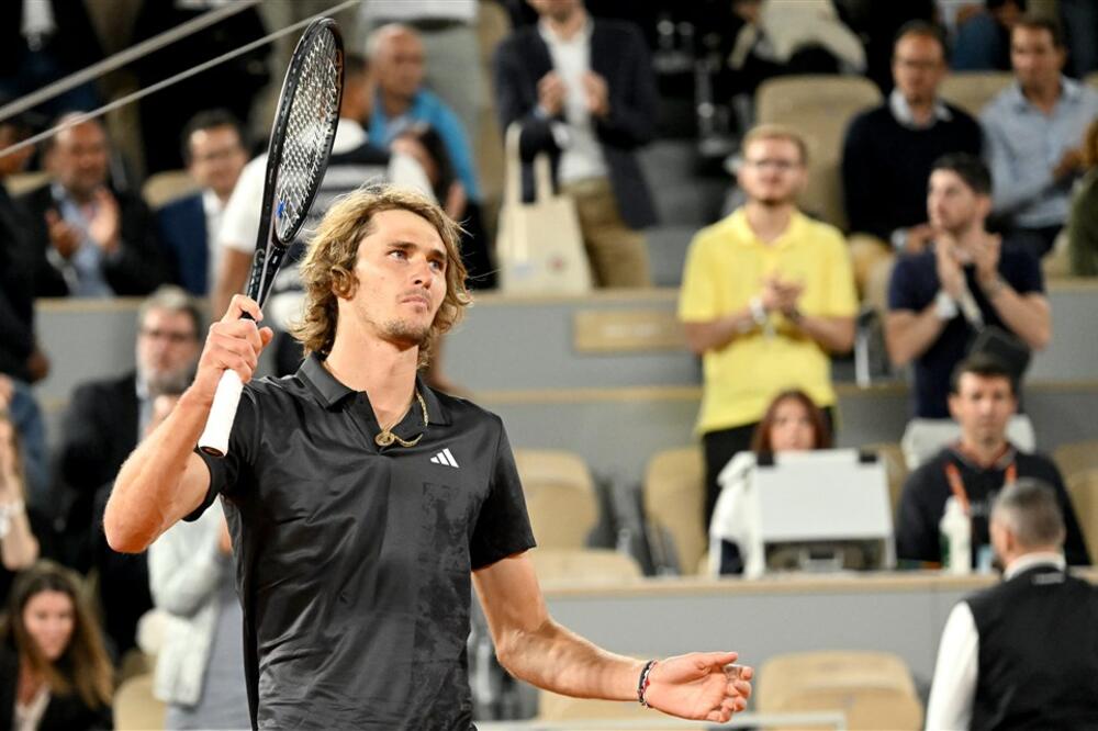 ZVEREV ODUVAO DIMITROVA! Nemac zakazao meč sa Argentincem (VIDEO)