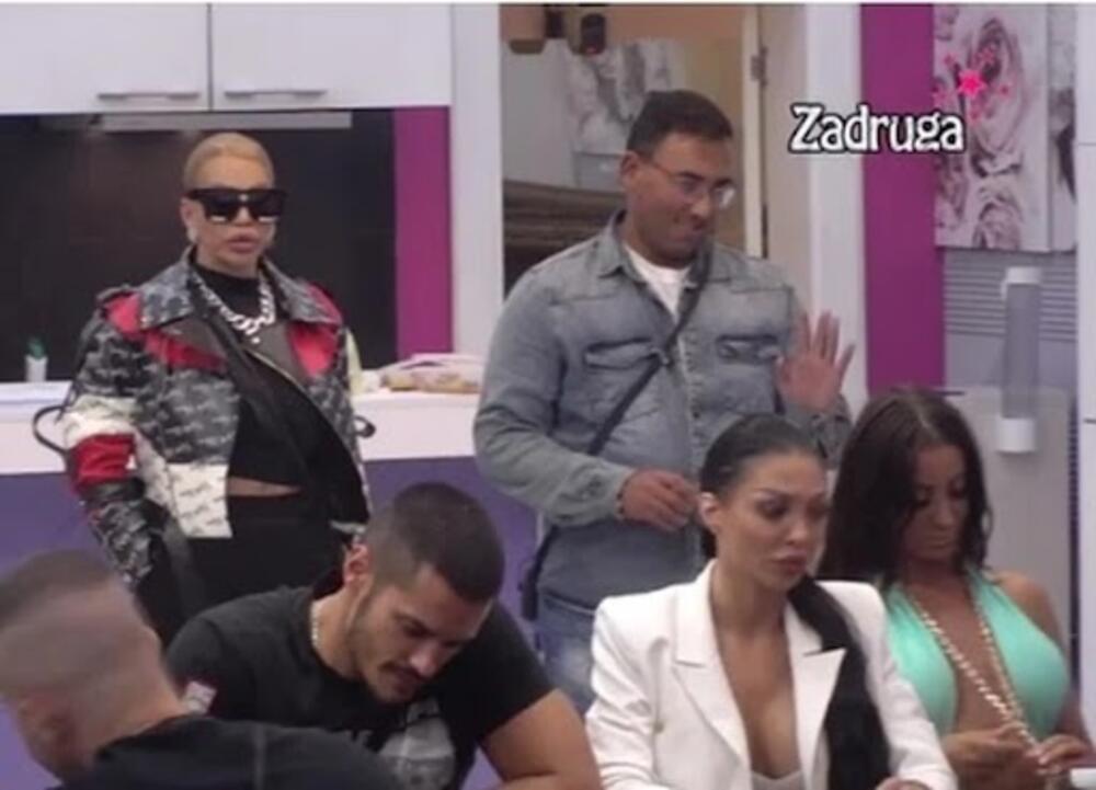Finale rijaliti šou programa 'Zadruga' se održava 8. juna, a sinoć su imanje u Šimanovcima napustila još tri takmičara