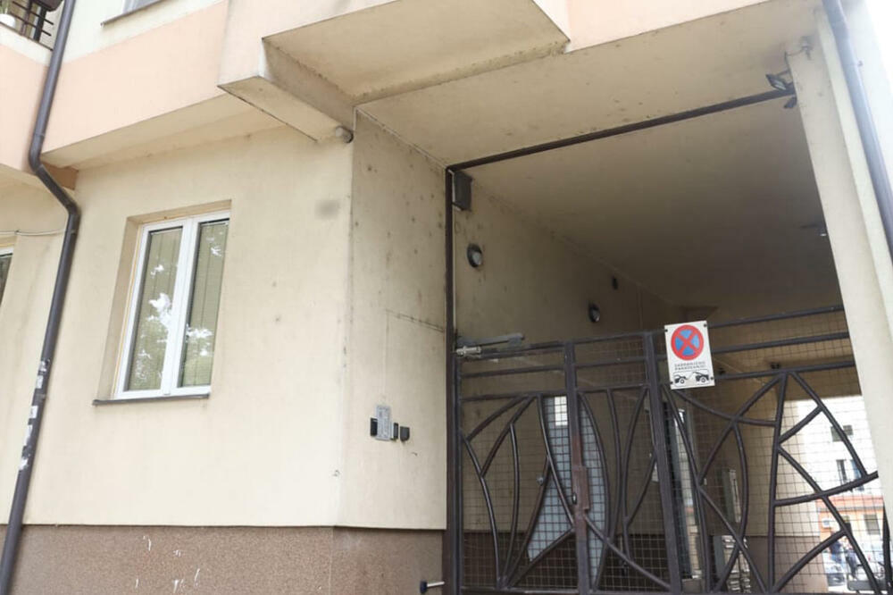 PRONAĐENO RASKOMADANO TELO POZNATOG BIZNISMENA U ZAMRZIVAČU! Jeziv scenario u iznajmljenoj vili (VIDEO)