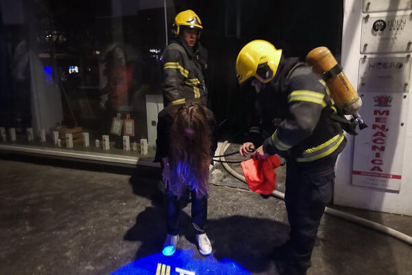 POŽAR U PADINSKOJ SKELI: Jedna osoba poginula