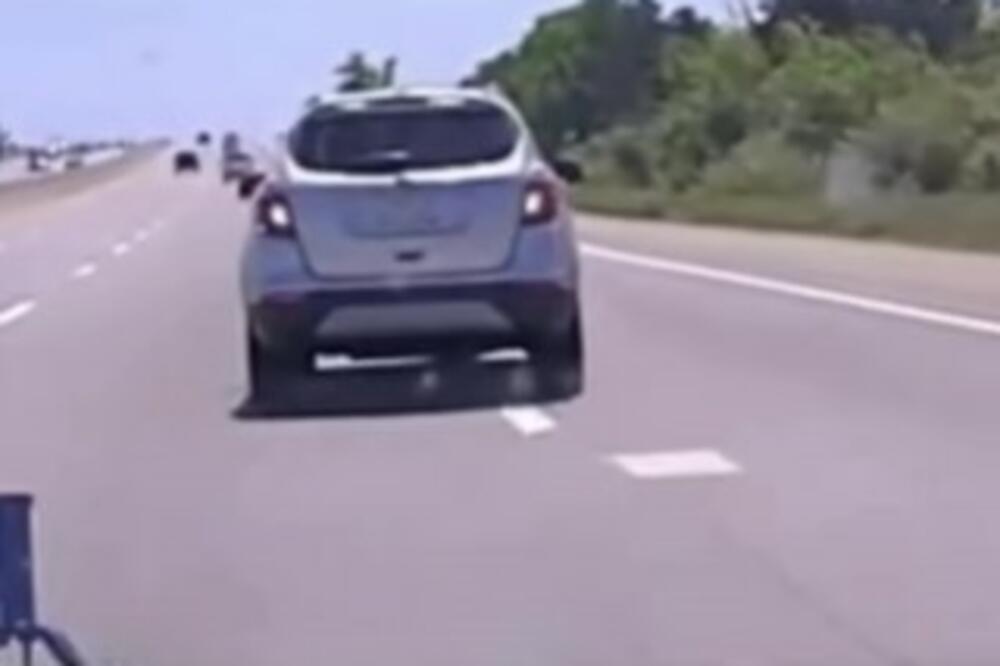 DEČAK UKRAO AUTOMOBIL I BEŽAO OD POLICIJE NA AUTO-PUTU! Evo kako je do svega došlo, za nepoverovati