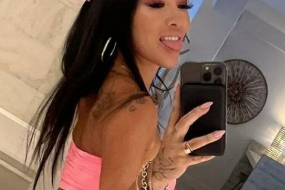 ZVEZDA FILMOVA ZA ODRASLE OTKRILA ŠTA VOLI DA JOJ RADE U KREVETU: Odgovor je sve IZNENADIO, ovo niko nije OČEKIVAO