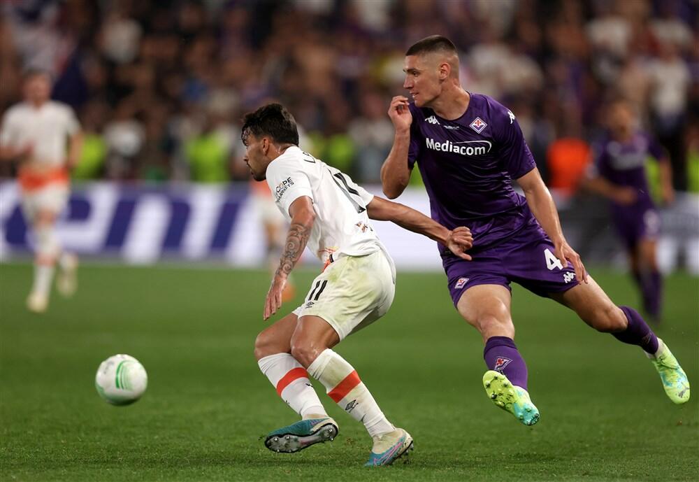 Nikola Milenković (desno) na finalu Lige konferencija