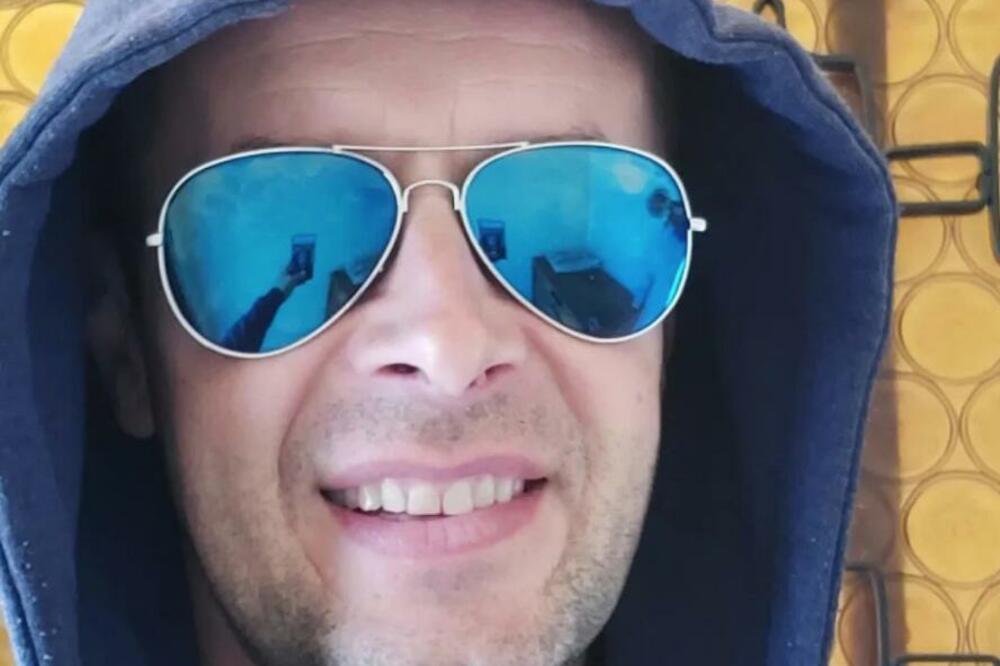 Devedesetih je žario i palio po Srbiji, a danas je nezaposlen: Evo gde je i šta radi pevač kojeg svi znate