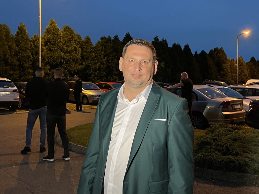 Taki najavio da gostuje kod Dušice večeras