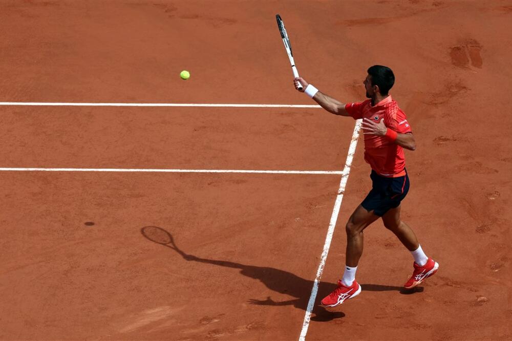 JEDAN OD NAJVEĆIH SPORTISTA IKADA BODRI NOVAKA! Veliki je navijač Đokovića (FOTO)