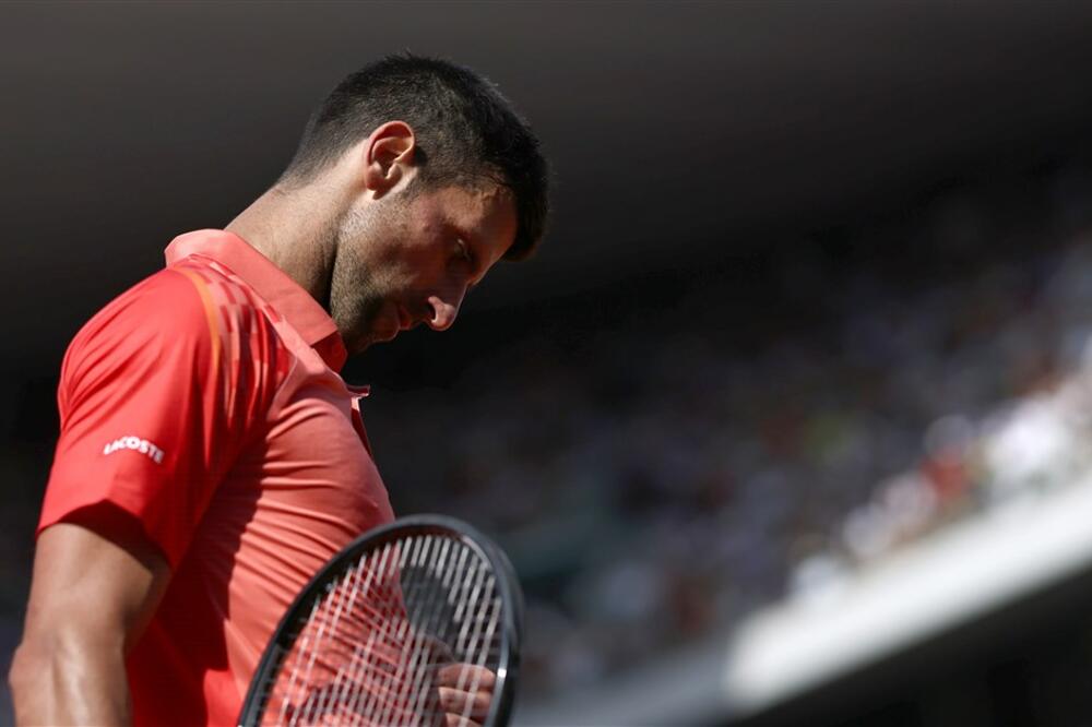 ĐOKOVIĆ VIŠE NIJE PRVI TENISER SVETA! Alkaras preuzeo lidersku poziciju pred Vimbldon (VIDEO/FOTO)