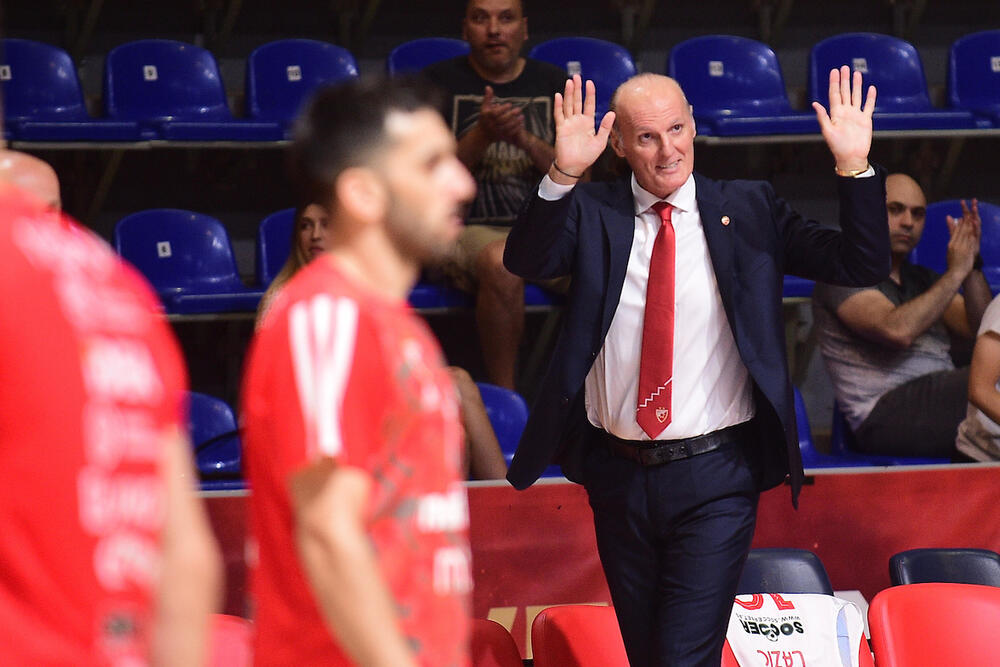 Duško Ivanović na utakmici Crvene zvezde i FMP-a