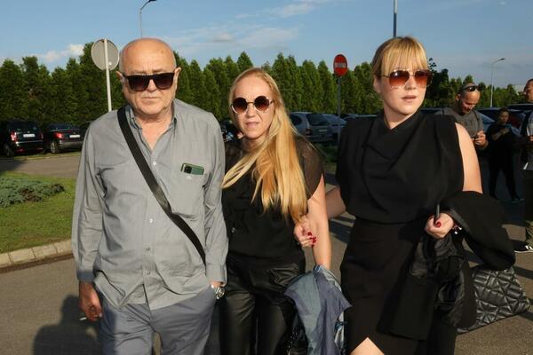 DRAMA NA FINALU ZADRUGE! Pozlilo ocu Filipa Cara, Franjo NIJE MOGAO da stoji na NOGAMA