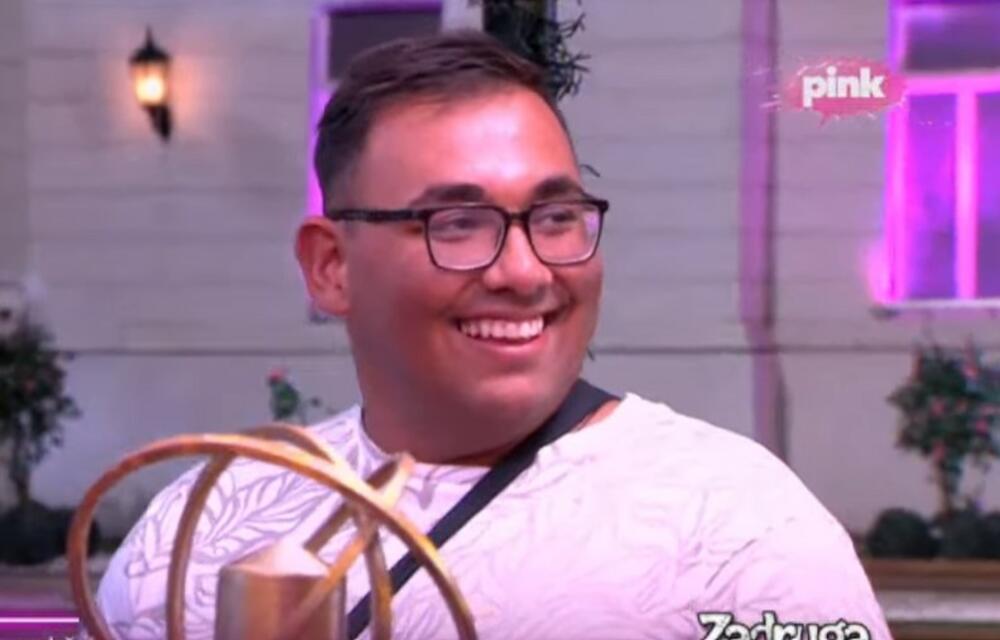 Pozlilo mami Nece i Pece Lazić