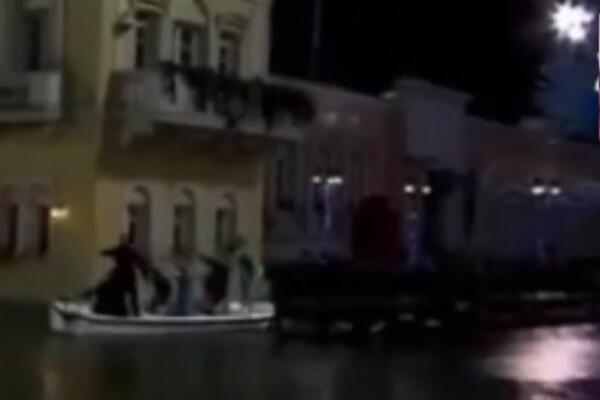 OVO NISTE IMALI PRILIKE DA VIDITE NA TV-U! Finalistkinja PALA u čamcu, GURNULA je OVA ZADRUGARKA