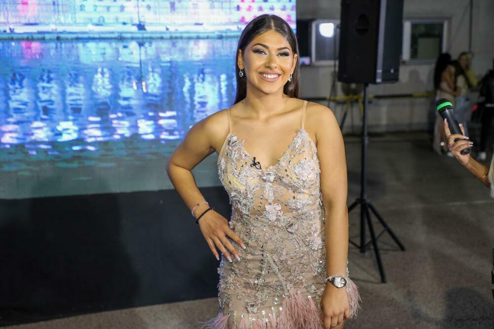 MILICA VESELINOVIĆ ŽESTOKO UDARILA NA POZNATI PAR: Neće im biti DOBRO kad ČUJU šta je sve REKLA