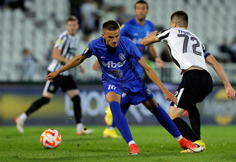 Nikola Jojić na utakmici Partizana i lučanske Mladosti