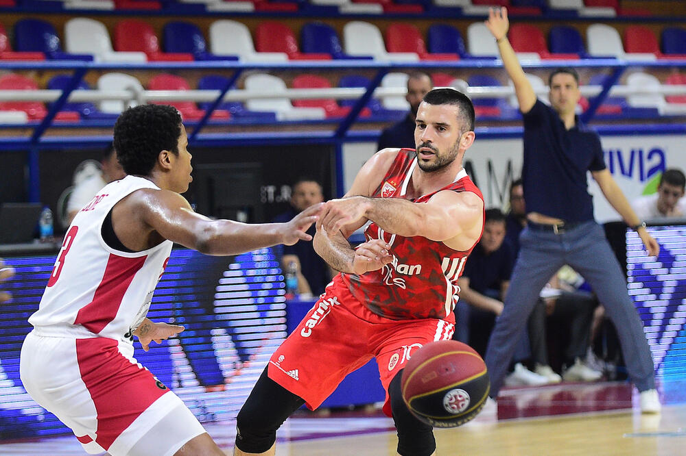 Čarli Mur, Branko Lazić