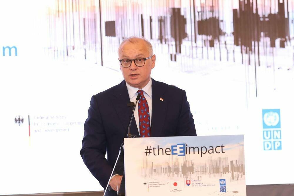 ZGRADE TROŠE POZAMAŠAN IZVOR ENERGIJE! Vesić najavljuje: Nećete moći da prodate ili kupite stan bez OVOGA (VIDEO)