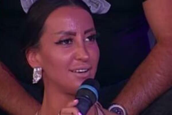 IZAŠLA KOMPLETNA ISTINA O SLAĐI PORŠELINI: Ona progovorila o FUDBALERU i akciji u AUTU ispred njegovih drugara