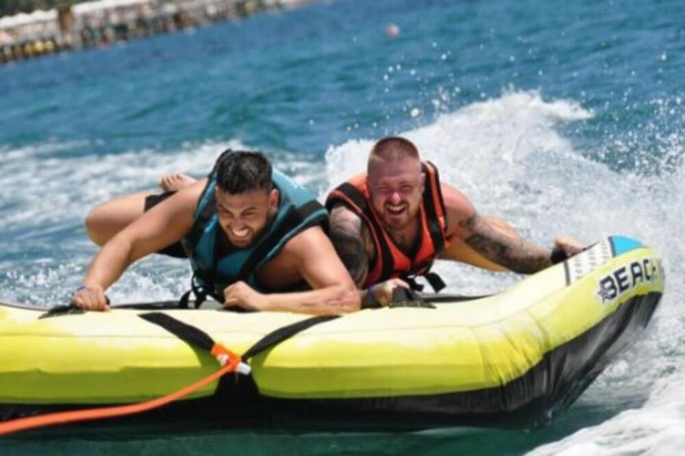 PRVI ODMOR MLADIĆA U TURSKOJ SE PRETVORIO U HOROR: Skončao TRAGIČNO, zbog poteza prijatelja ĆETE OSTATI U SUZAMA