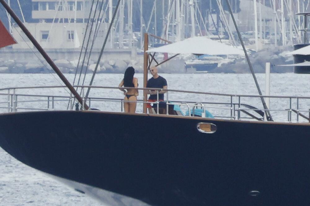 Loren Sančez i Džef Bezos 