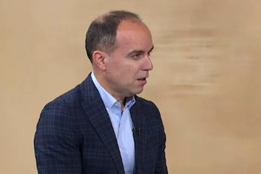 U KOJOJ VALUTI JE TRENUTNO NAJBOLJE ŠTEDETI? Ekonomista dao savet građanima Srbije, evo šta je NAJPOUZDANIJE!