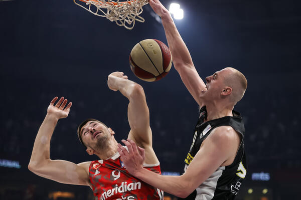 PARTIZAN POVEO 1:0: Zvezda kasno uplaila motore, Ledej ih uništio, Smailagić zakucao! (VIDEO)