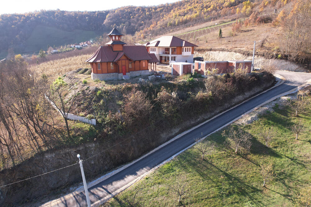 Srbin cugnuo rakiju na sahran, pa završio u kapeli sa pokojnikom: Kada se probudio, nastao je haos!