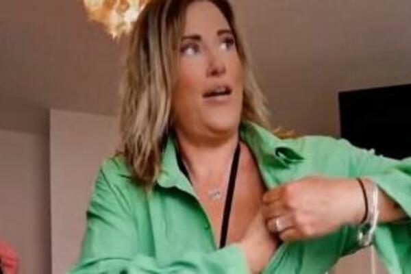 DA BI SPREČILA FLEKE OD ZNOJA NA MAJICI, OVA ŽENA JE ISKORISTILA NEVEROVATAN TRIK: Odmah ćete uraditi ISTO