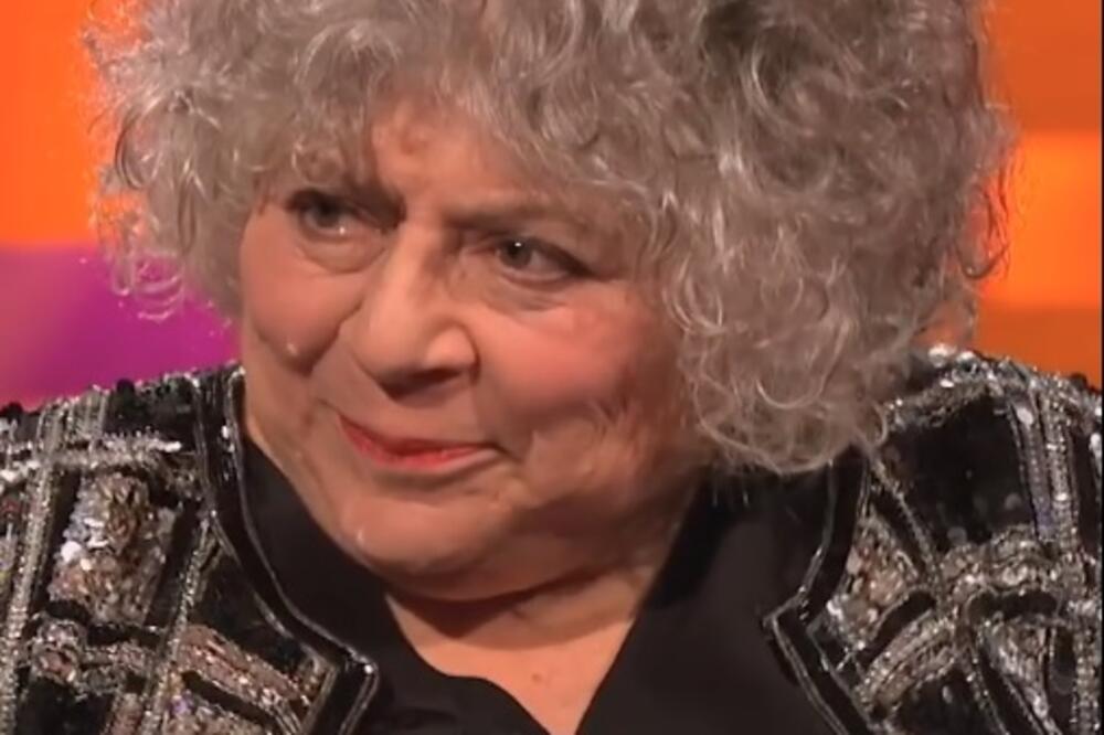 ZLOČESTA GLUMICA (82) SE SLIKALA POTPUNO GOLA! Neko će se ODUŠEVITI, a neko neće smeti da POGLEDA: Šok fotka (18+)