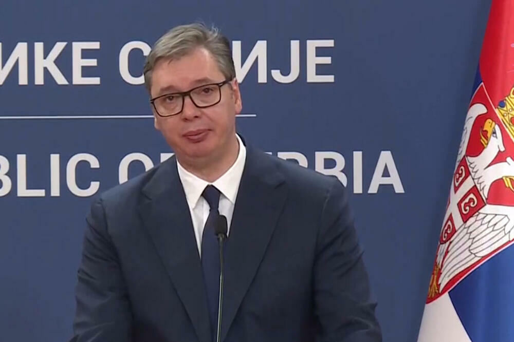 PREDSEDNIK U MAĐARSKOJ: Episkop Lukijan dodelio Vučiću orden Eparhije budimske prvog reda