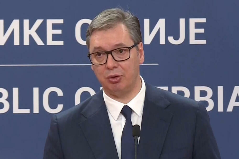 VUČIĆ NAJAVIO: Košarkašima 200.000 evra za zlato u Parizu!