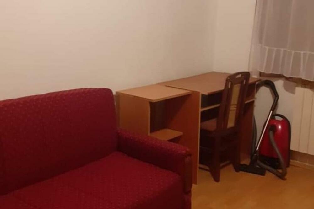 "TRAŽITE ROBA DA PLAĆA OVAJ ĆUMEZ!" Mreže se usijale zbog oglasa za stan, TEK DA VIDITE PRAVILA! (FOTO)