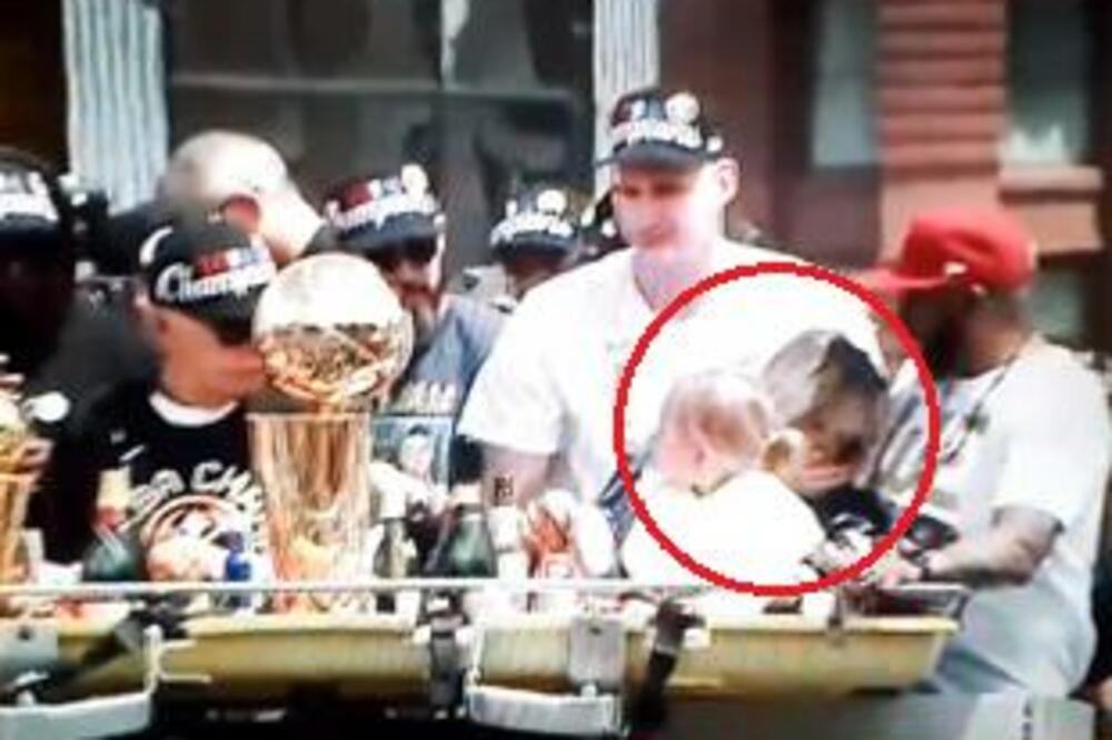 JESTE LI NORMALNI? Natalija Jokić POGOĐENA U LICE limenkom! Nikola odmah reagovao (VIDEO)